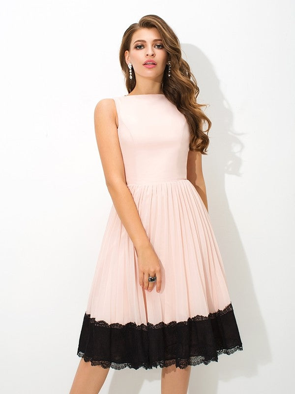 A-Line/Princess High Neck Lace Chiffon Cocktail Leticia Homecoming Dresses Sleeveless Short Dresses